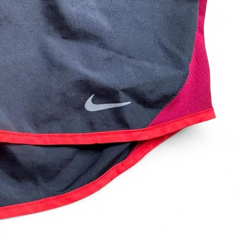 Nike black running
